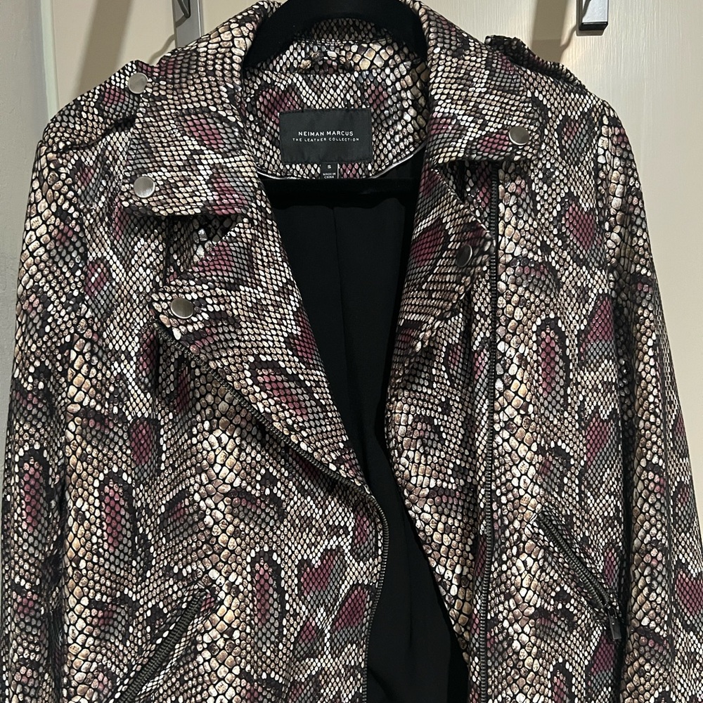 Neiman Marcus Leather snakeskin jacket in a size Small